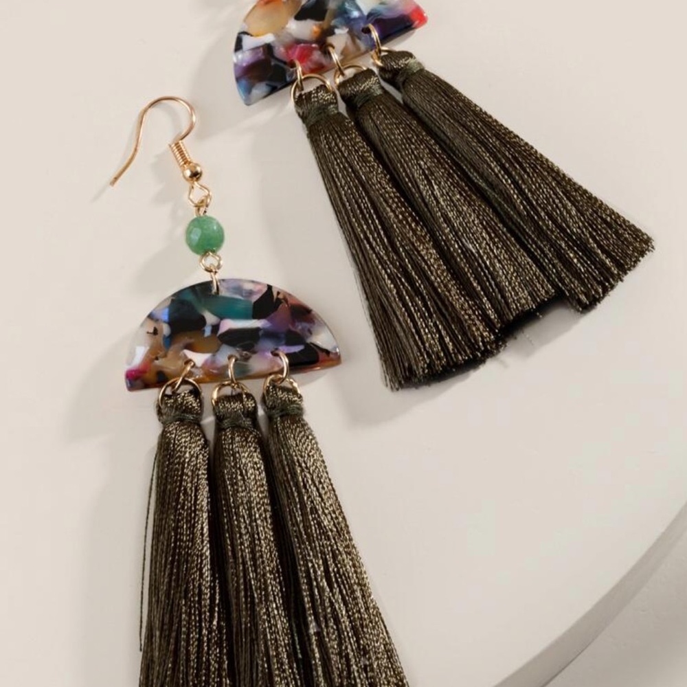Francesca’s Phoebe Tassel Drop Earrings